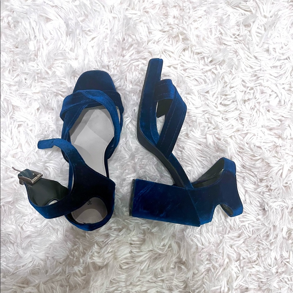 Blue suede chunky high heels. US 9M